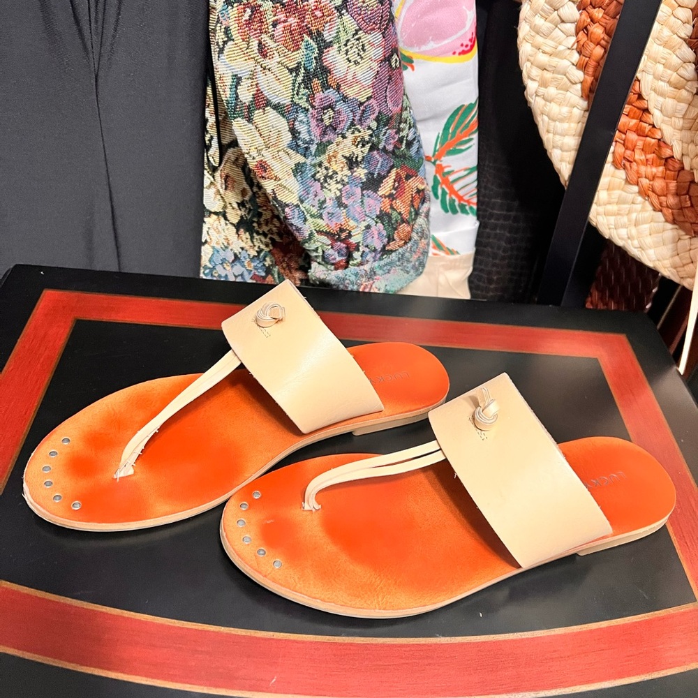 ✨Closet Price Drops!!✨ Lucky Brand Tan Women's Sandals